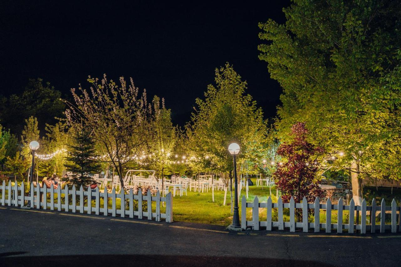 White Boutique Hotel Gabala Exterior photo